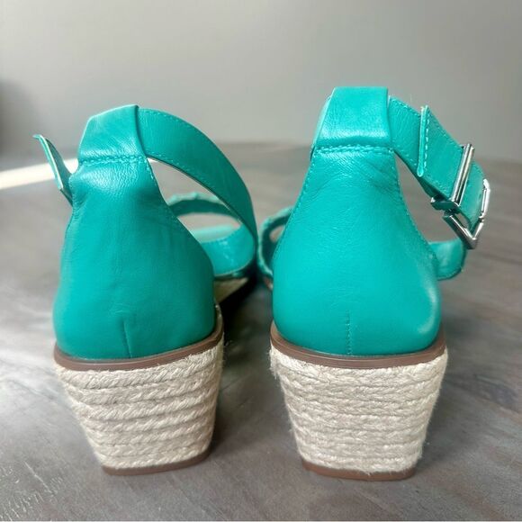 Vince Camuto Bretand, Turquoise Wedge Sandals. - Picture 4 of 6